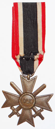 L/11 Marked Black WW II Wound Badge