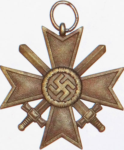 L/11 Marked Black WW II Wound Badge