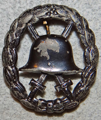 Black Cutout WW I Wound Badge