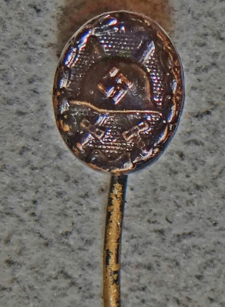 Miniature Black WW II Wound Badge Stick Pin Miniature Black WW II Wound Badge Stick Pin