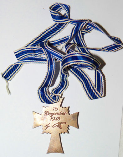 Silver Mothers Cross with Award Packet