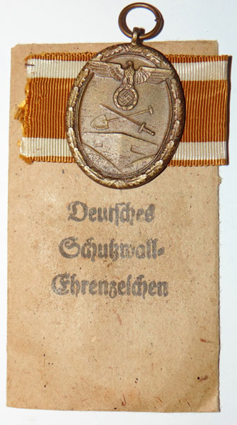 West Wall Medal with Paper Award Packet West Wall Medal with Paper Award Packet