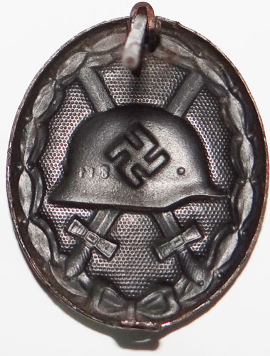 Maker Marked WW II Black Wound Badge
