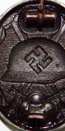Maker Marked WW II Black Wound Badge