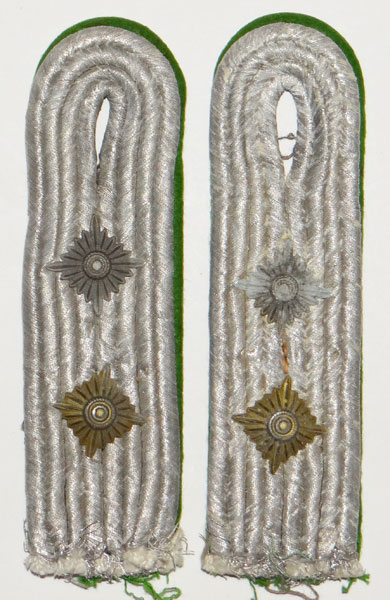 Schutzpolizei Hauptmann Shoulder Boards