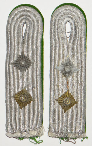 Schutzpolizei Hauptmann Shoulder Boards