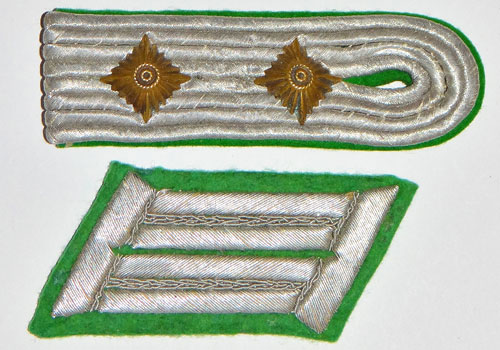 Schutzpolizei "Hauptmann" Shoulder Board & Collar Tab Set
