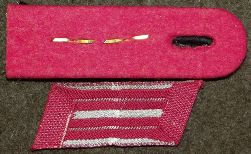 Feuerwehr & Feuerschutzpolizei Collar Tab & Shoulder Board Set
