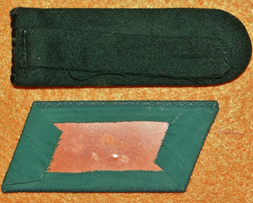 German Customs Official Collar Tab & Shoulder Board Set