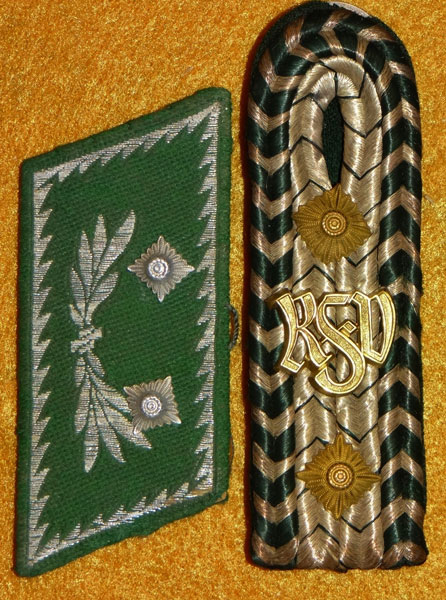 German Customs Official Collar Tab & Shoulder Board Set