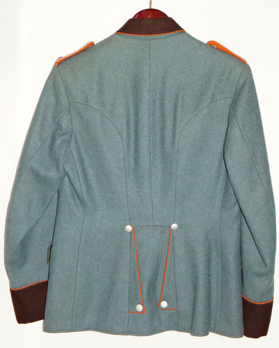 Army Infantry Hauptmann Tunic with "KUBAN" Shield