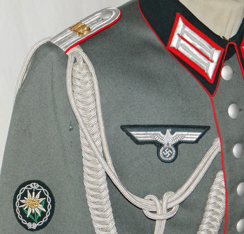 Army 112th Gebirgsjager Artillery Regt. 3rd Gebirsjager Div. Leutnant Dress Waffenrock Tunic