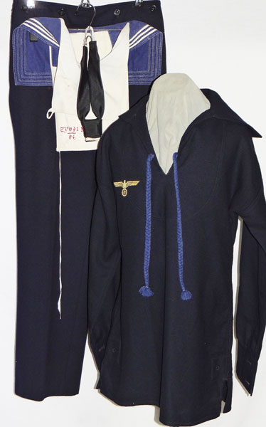 Kriegsmarine Named Seaman’s Dark Blue Pullover Shirt with Trousers and Collar Dickie