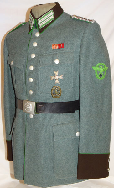 Luftwaffe Leutnant of Flight & Paratroops Service Tunic & Trousers Luftwaffe Leutnant of Flight & Paratroops Service Tunic & Trousers