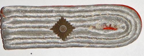 Luftwaffe Oberleutnant of FLAK Collar Tab & Shoulder Board SET