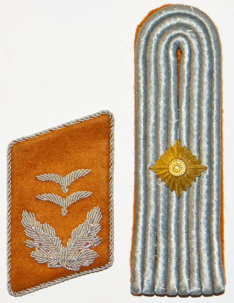Luftwaffe Oberleutnant of SIGNAL Troops Collar Tab & Shoulder Board SET