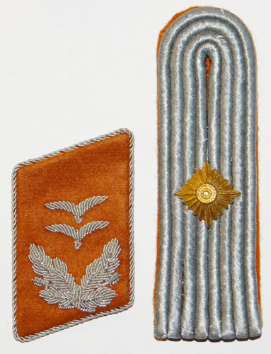 Luftwaffe Oberleutnant of SIGNAL Troops Collar Tab & Shoulder Board SET