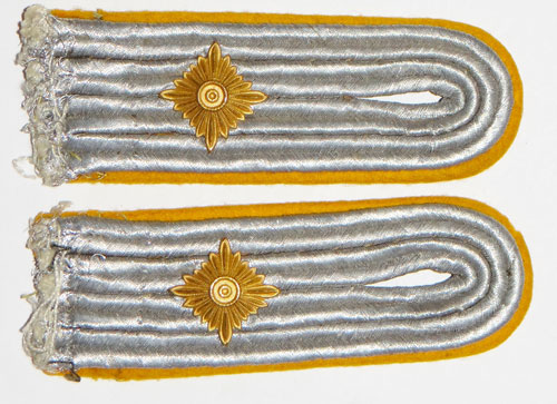 Luftwaffe Oberleutnant of Flight & Para Troops Tabs & Boards SET