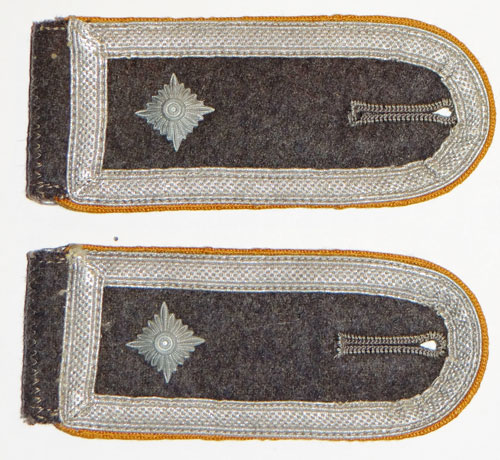 Luftwaffe Feldwebel of SIGNAL Troops Shoulder Boards