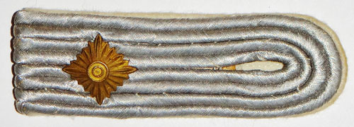 Luftwaffe "Hermann Goring" Troops Oberleutnant Shoulder Board