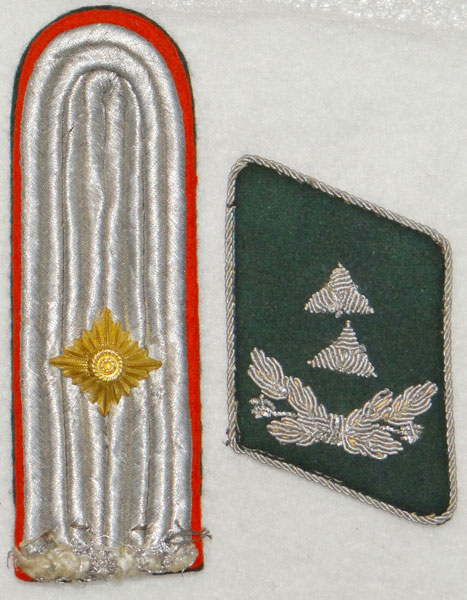 Luftwaffe Officials Oberleutnant Tab & Board Set