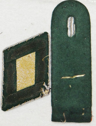 Luftwaffe Officials Oberleutnant Tab & Board Set