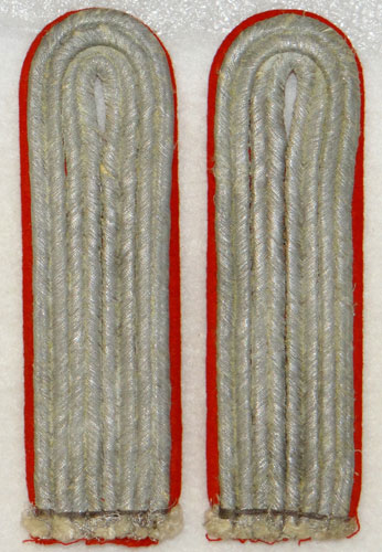 Luftwaffe Leutnant of Flak Troops Shoulder Boards