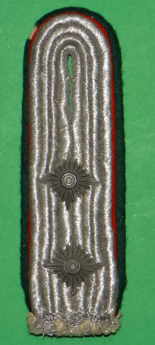 Luftwaffe Hauptmann "Officials" Shoulder Board