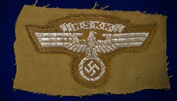 "CUT OFF" NSKK Sleeve Eagle