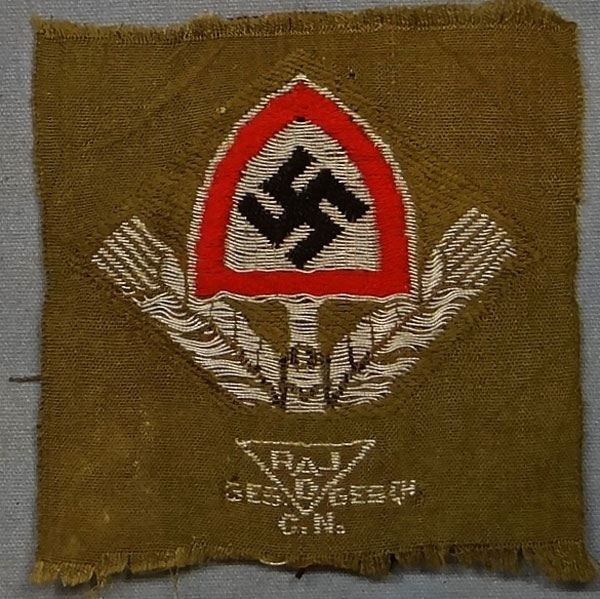 Officers RAD Cloth Cap Insignia