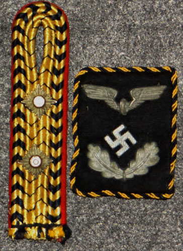 Reichsbahn Officials Collar Tab & Shoulder Board Set