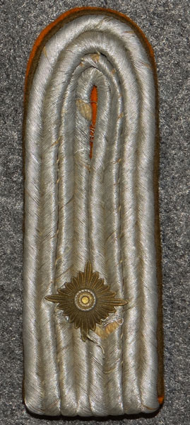 Gendarmerie Revier/Bezirksoberleutnant Shoulder Board