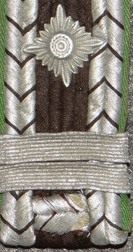 Schutzpolizei  Revieroberwachtmeister Shoulder Board