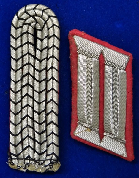 Feuerwehr "Fire Service" Officers Collar Tab & Shoulder Board Set