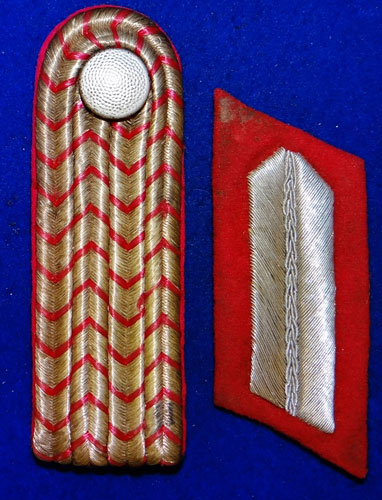Werkeuerwehr "Factory Fire Service" Officers Collar Tab & Shoulder Board Set