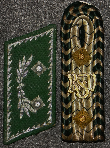Geman Customs Officials Collar Tab & Shoulder Board Set