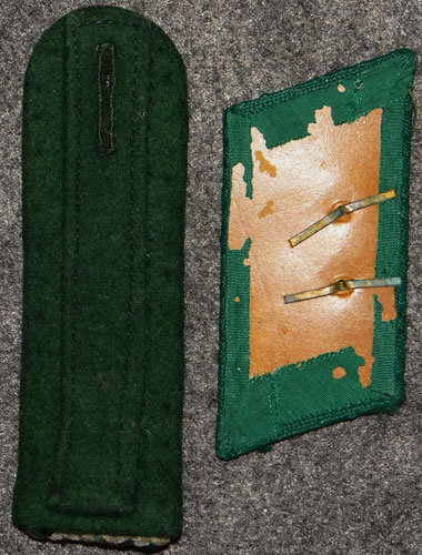 German Customs Officials Collar Tab & Shoulder Board Set
