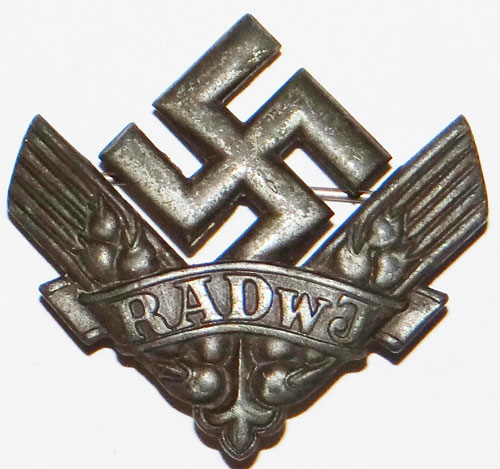 RADwj  Women’s War Helper’s Badge