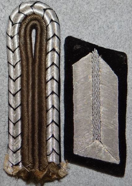 RAD Unterfeldmeister Collar Tab & Shoulder Board Set RAD Unterfeldmeister Collar Tab & Shoulder Board Set