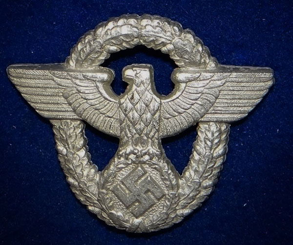 Police NCO/EM Visor Hat Insignia