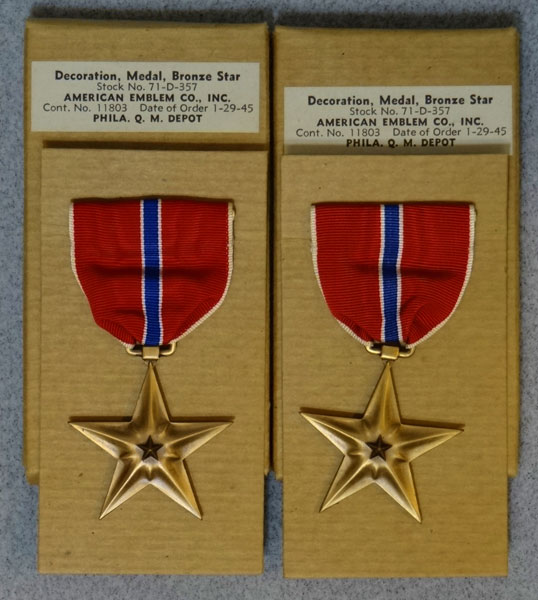 Boxed WW II "Bronze Star" Medals