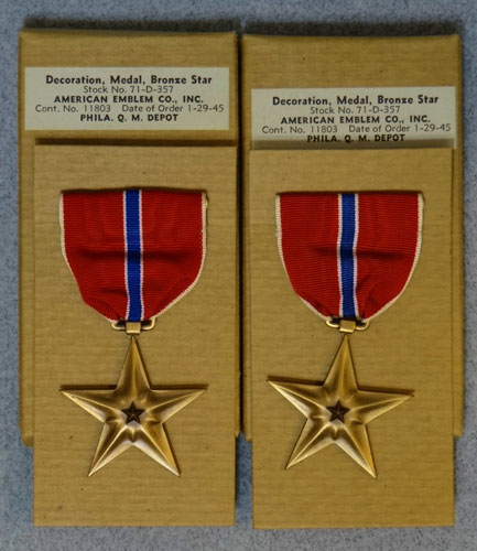 Boxed WW II "Bronze Star" Medals