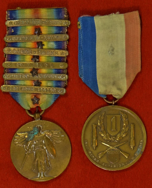 WW I "Victory" Medal with Six Bars & WW I 1st Div. 1917/18 Medal