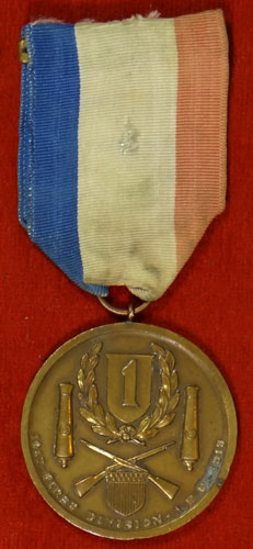 WW I "Victory" Medal with Six Bars & WW I 1st Div. 1917/18 Medal