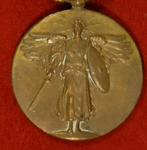 WW I "Victory" Medal with Three Bars & Ribbon Bar