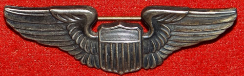 WW II 2 Inch "Pilot" Pin Back Wing