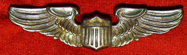 WW II 2 Inch "Pilot" Pin Back Wing