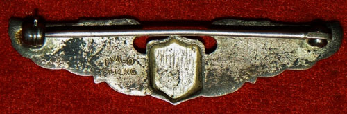 WW II 2 Inch "Pilot" Pin Back Wing