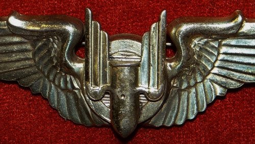 WW II "Aerial Gunner" 3 inch Pin Back Wing