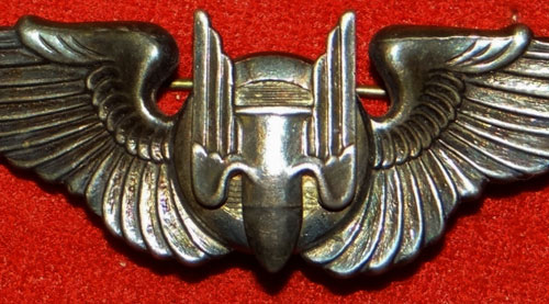 WW II "Aerial Gunner" 3 inch Pin Back Wing